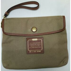 Coach Fashion Foie Gras Tan Canvas Limited Edition Pocket Pouch Wallet 19767